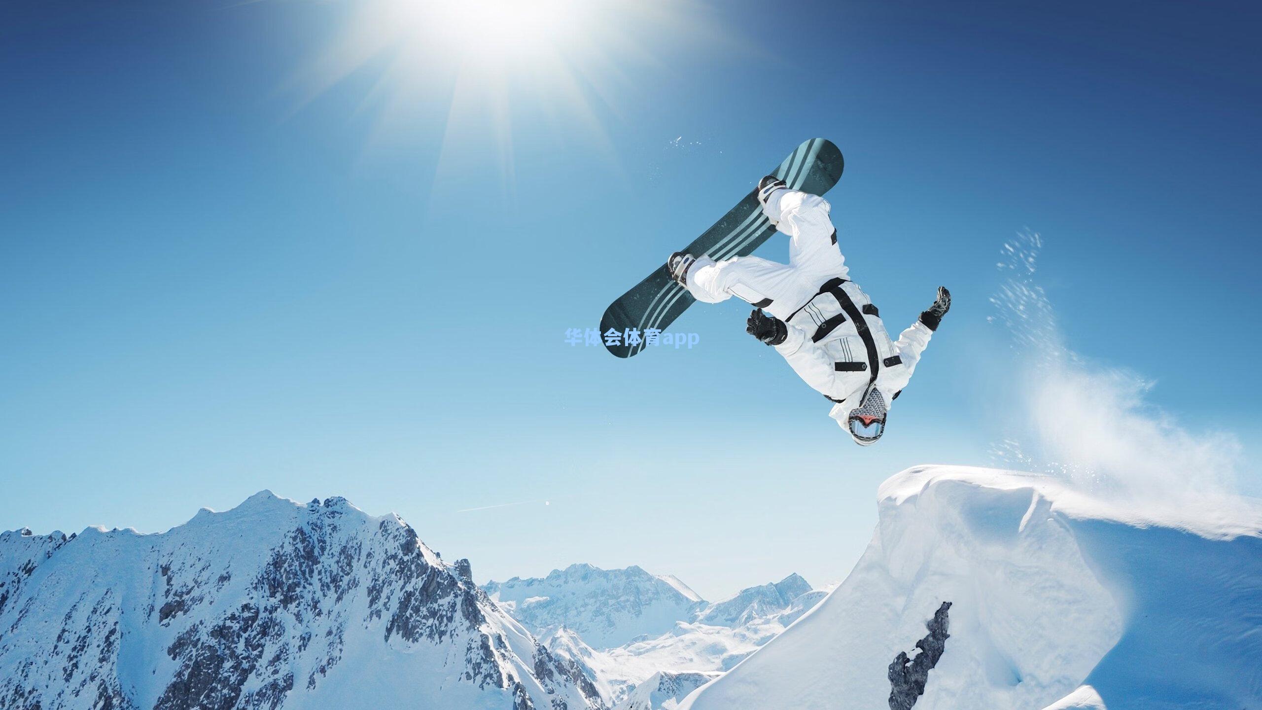 绿茵传奇再续，从温布尔登世纪吊射到今日灵性助攻，足球艺术的时代回响