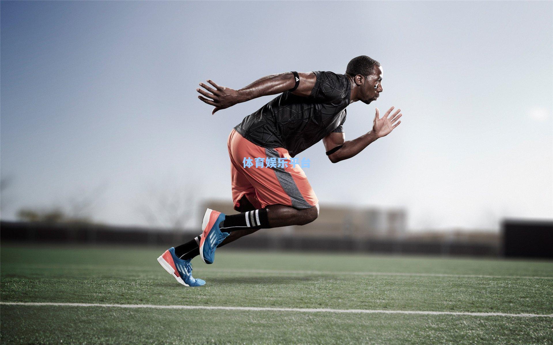 传奇不朽！枪手14号33岁华诞，回顾那些探囊取物般的进球盛宴