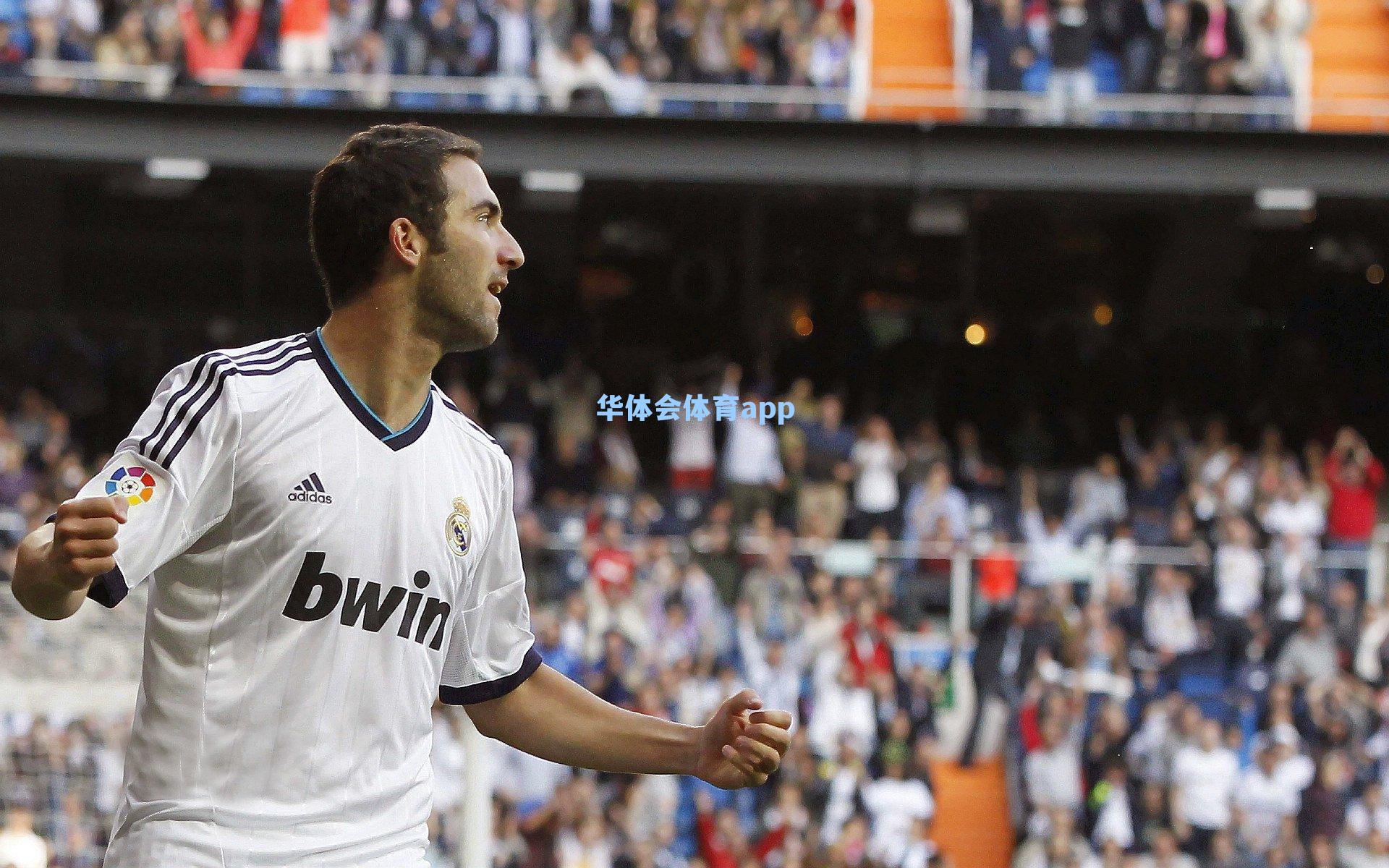 孙兴慜对阵阿森纳，那些样样都有的精彩进球，诠释亚洲球王的传奇之路